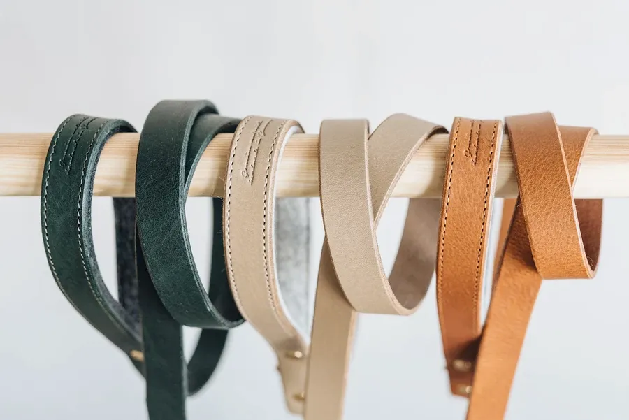Hitch, Short Leather Dog Leash